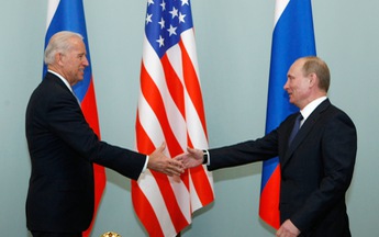 Quan hệ Nga - Mỹ: Cái bắt tay thử sức